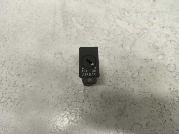 BOUTON AIRBAG VW - Vue 1